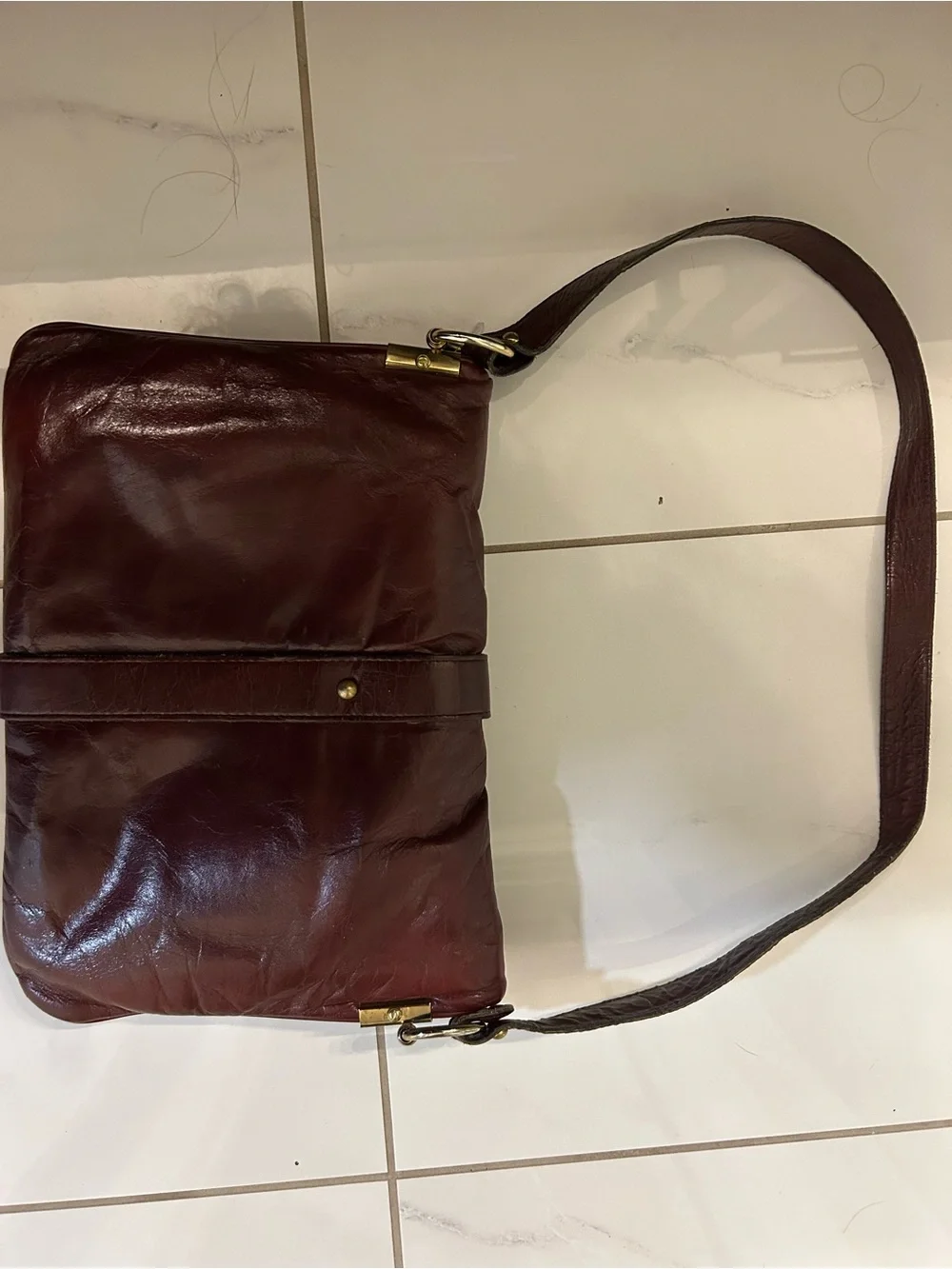 Vintage  70s Handmade Etienne Aigner in Oxblood Tone Leather
